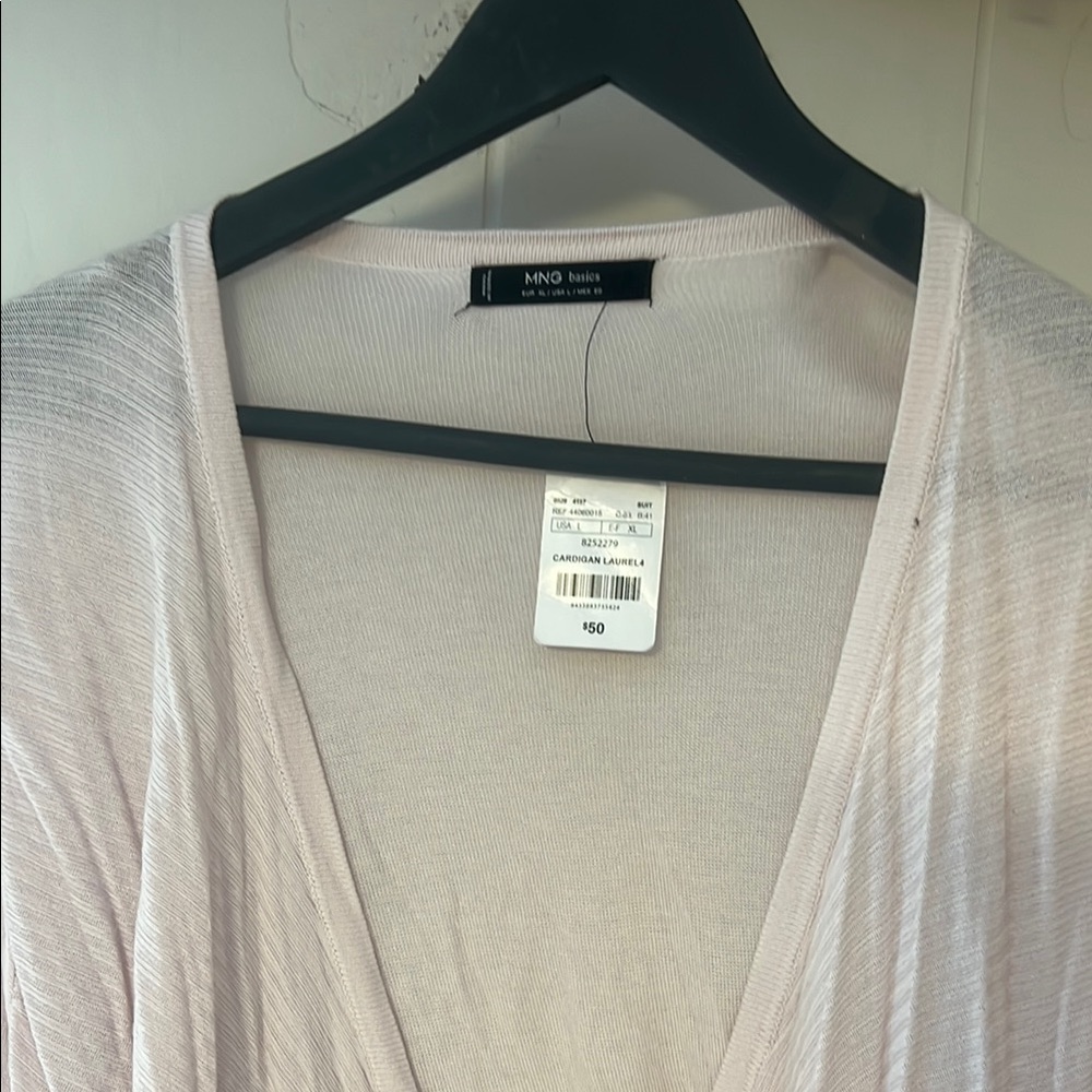 MNG Basics Light Pink V-Neck Top
